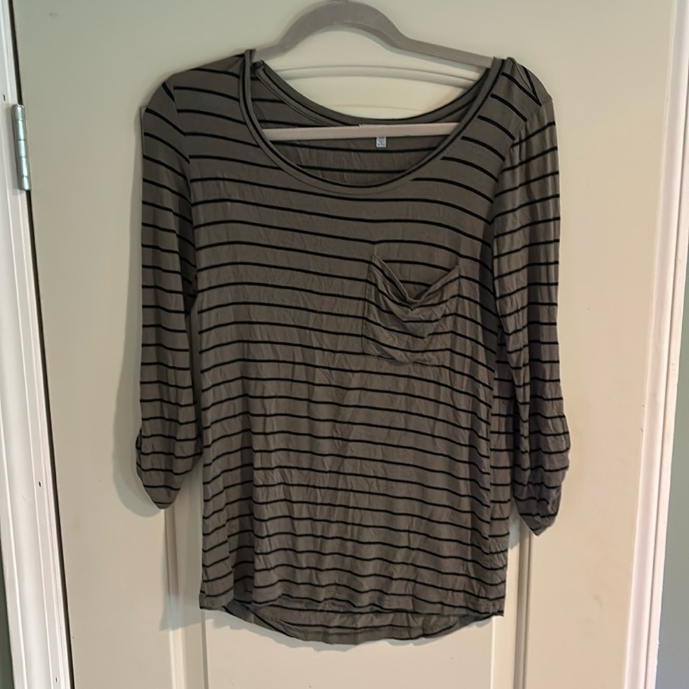 Charlotte Russe Women’s XS Black Green 3/4 Sleeve Striped Top